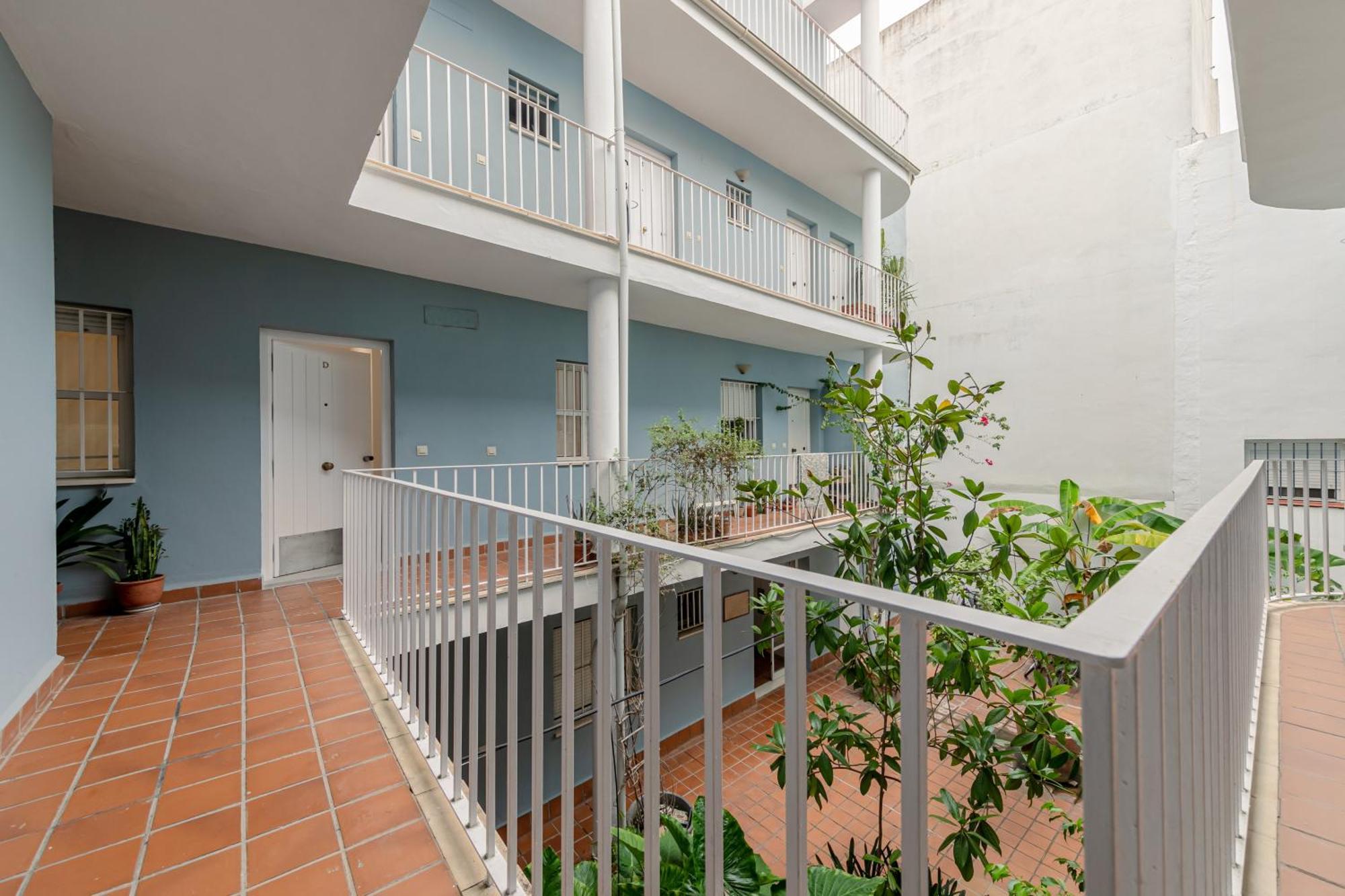 Isg Apartments Becquer Free Parking Inside The Building Севиля Екстериор снимка